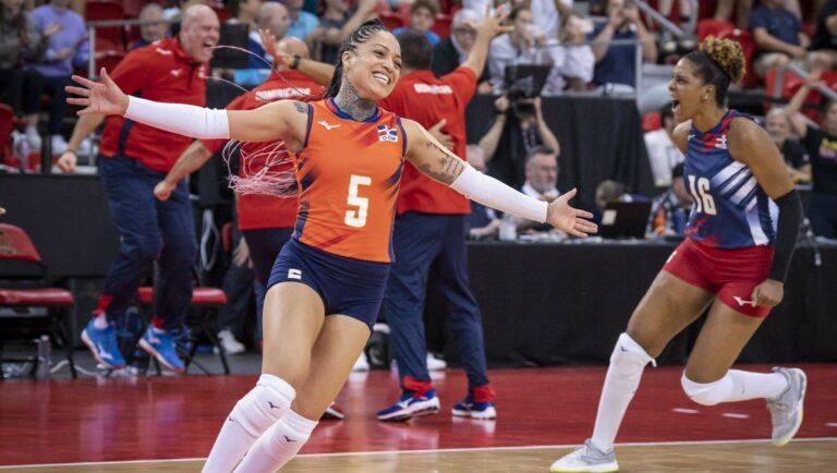 复制朱婷之科内利亚诺打造国际化明星阵容：朱婷意甲旧东家队友自由人"卡神"有望加