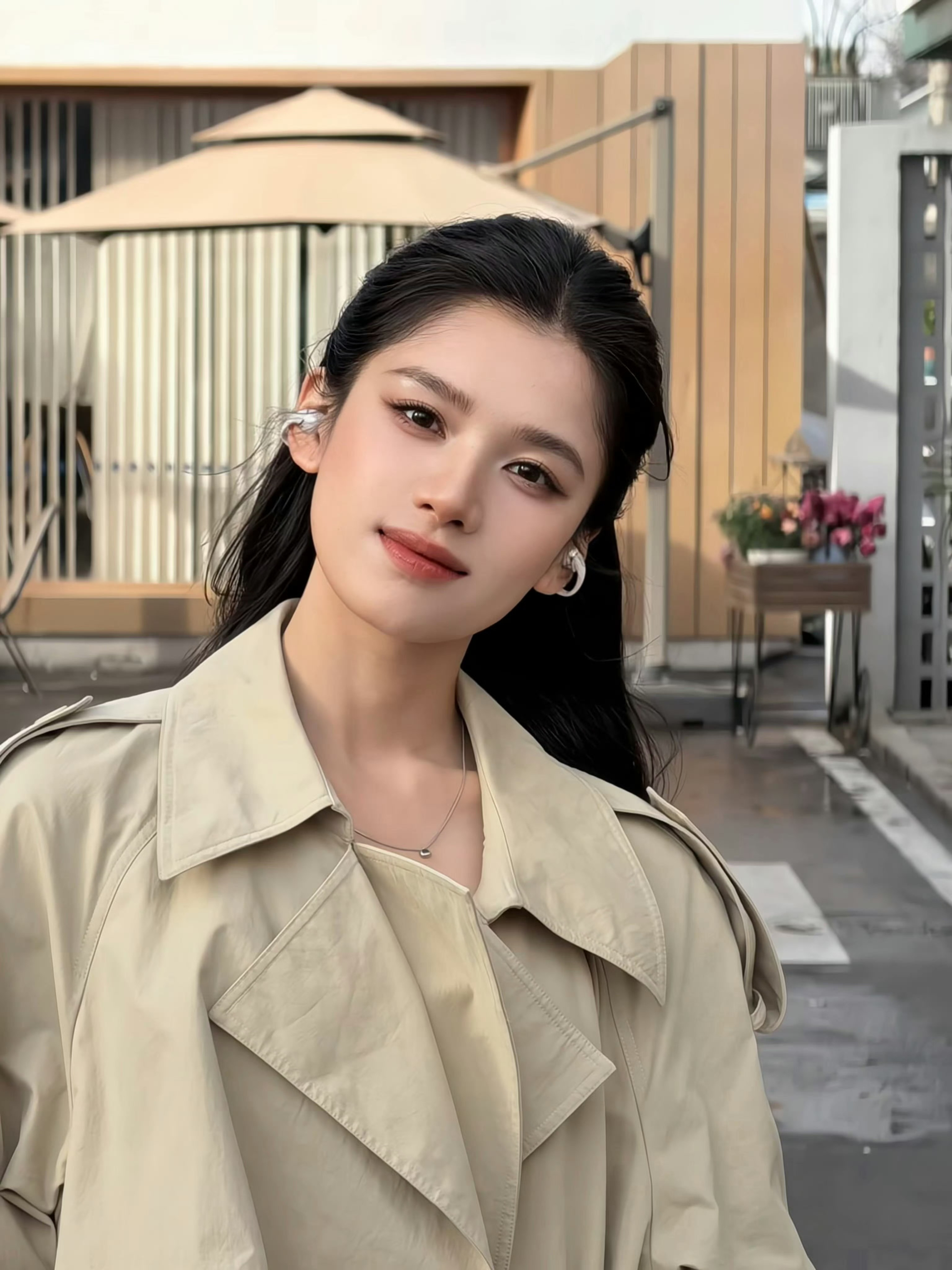 张婧仪实况比精修还美的张婧仪真诚发问，在这张脸上玩填色游戏是什么感觉…张婧仪实