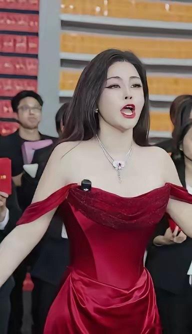 辛巴不灵了?快手亲自下场“拆家”!吃到大瓜了没?快手的双十一,辛巴徒弟蛋蛋的直播