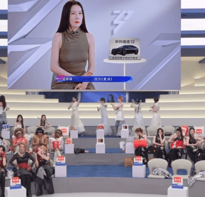 代斯夸了张月徐洁儿张慧雯万千惠提到同组的姐姐，代斯很自然地就说出了每个人的特点