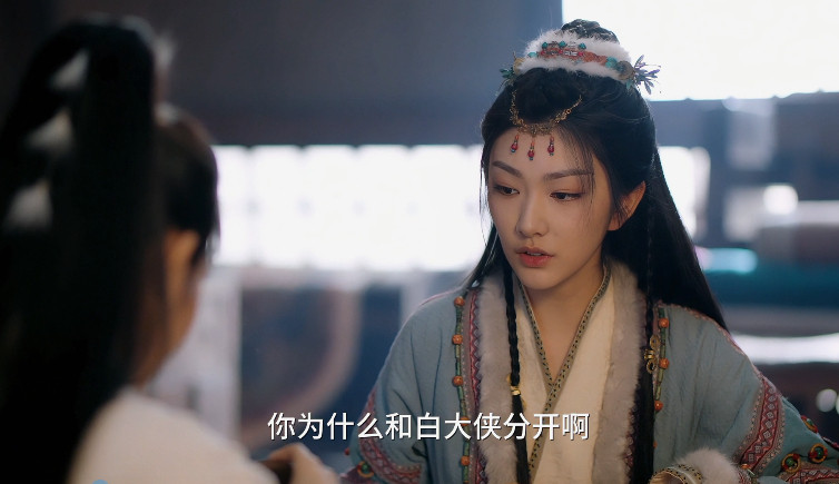 皇帝不急太监急系列更新！萧焕偷听苍苍聊感情，刚到真心环节就溜了，这落寞背影谁看谁