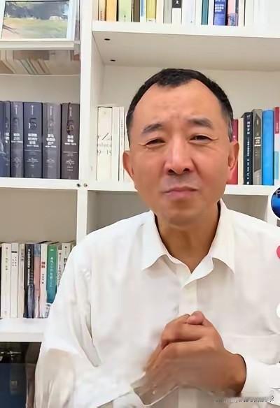 “贪官贪钱就俩用处，养儿子、买房子！可我儿子是北大学霸，用不着我的钱；国家给我分