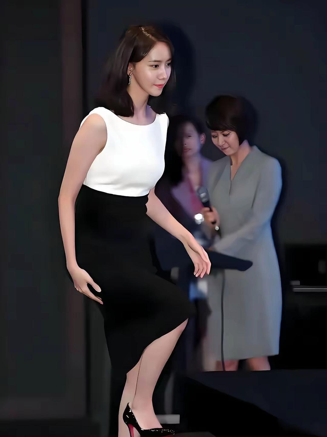 绝色美人林允儿