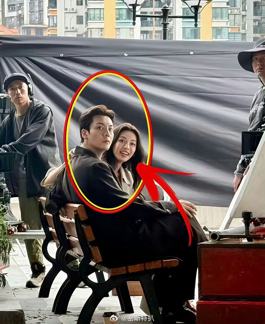 钟楚曦跟陈伟霆啥时候有过一段？