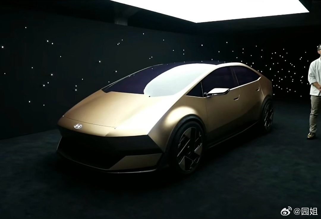 现代IONIQ艾尼氪今天有一场发布会，给大家带来两款概念车VENUSCONCE