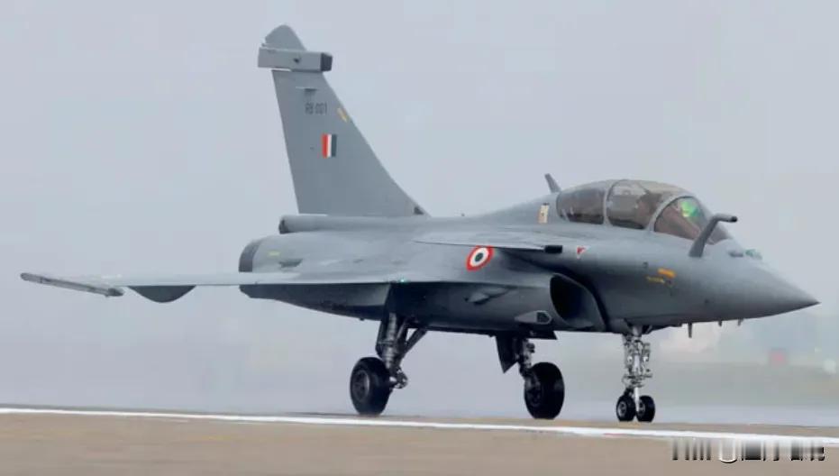 今年五月时的印巴空战中，印度“阵风”被巴基斯坦击落3架，近日法国指挥官洛奈的表态