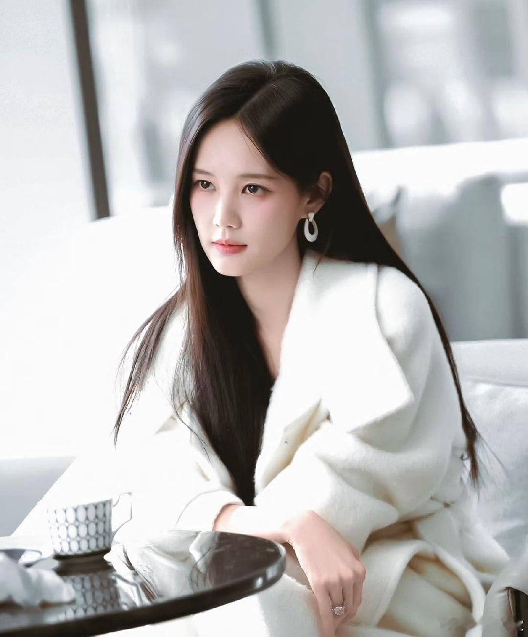 #幸好李一桐鼻子是真的#醉酒发疯的这个桥段演得真的非常真实非常自然，我仿佛看到了我自己醉酒的样子！​