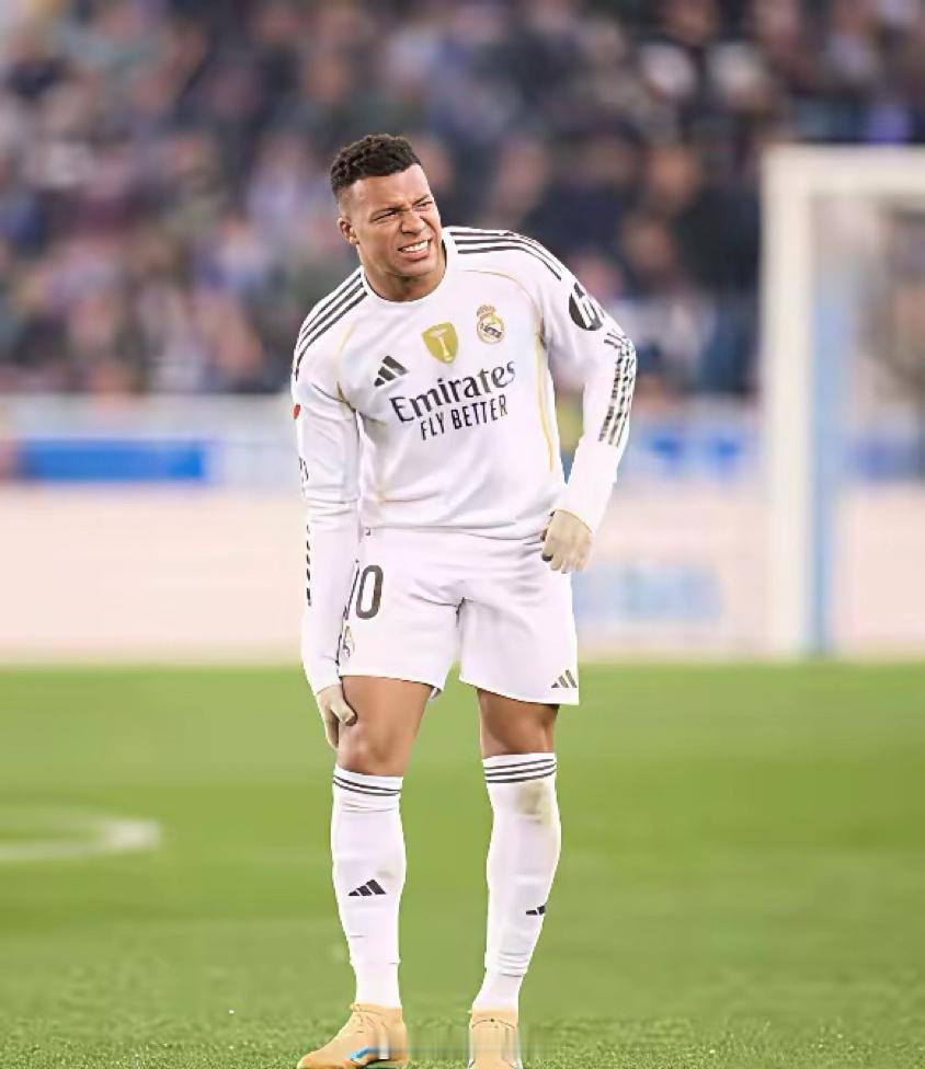 感觉姆巴佩真要把皇马给“祸害”了。外媒预测皇马下赛季阵容姆巴佩领衔，但他问题一堆