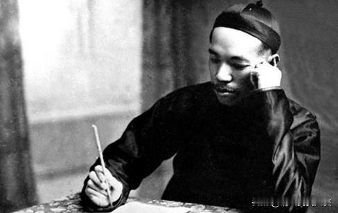 1900年，已婚10年的梁启超，爱上了20岁女秘书。为了和秘书在一起，他写信求妻