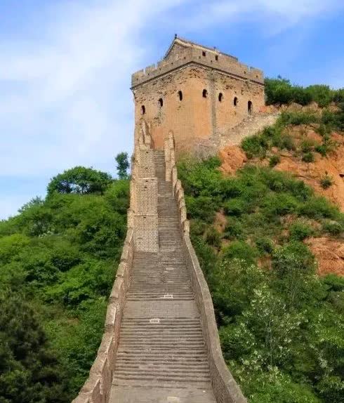 近几天我打了4场麻将，场场输。我不慌，也不急。打麻将输赢很正常，每一个人的运气是