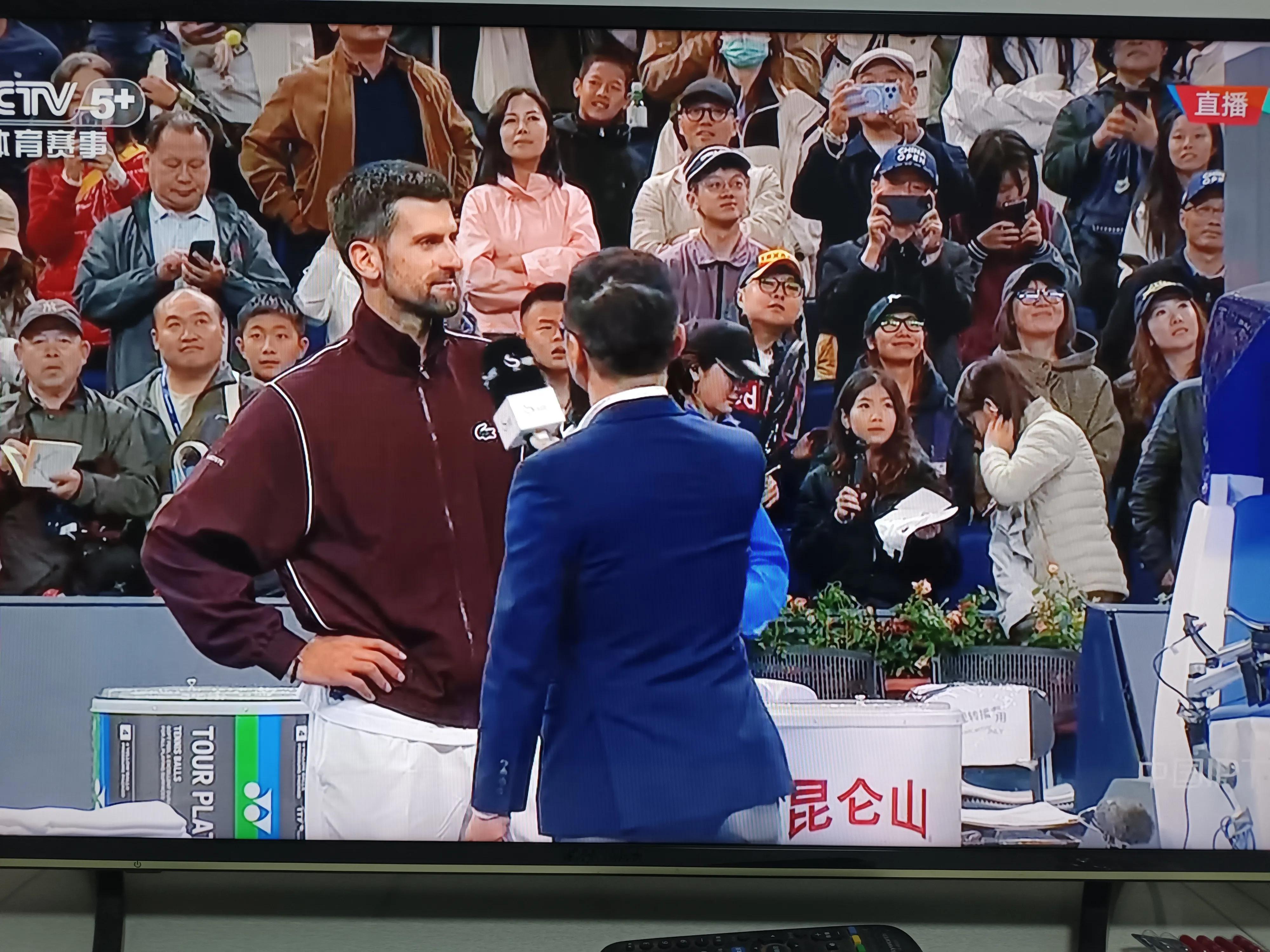 恭喜德约科维奇在2026中网ATP5008强中战胜玆维列夫，成功进级4强，保持中网32场不败记录。