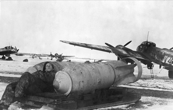 从Ju88A到He177：第一轰炸机联队的战争历程与终结