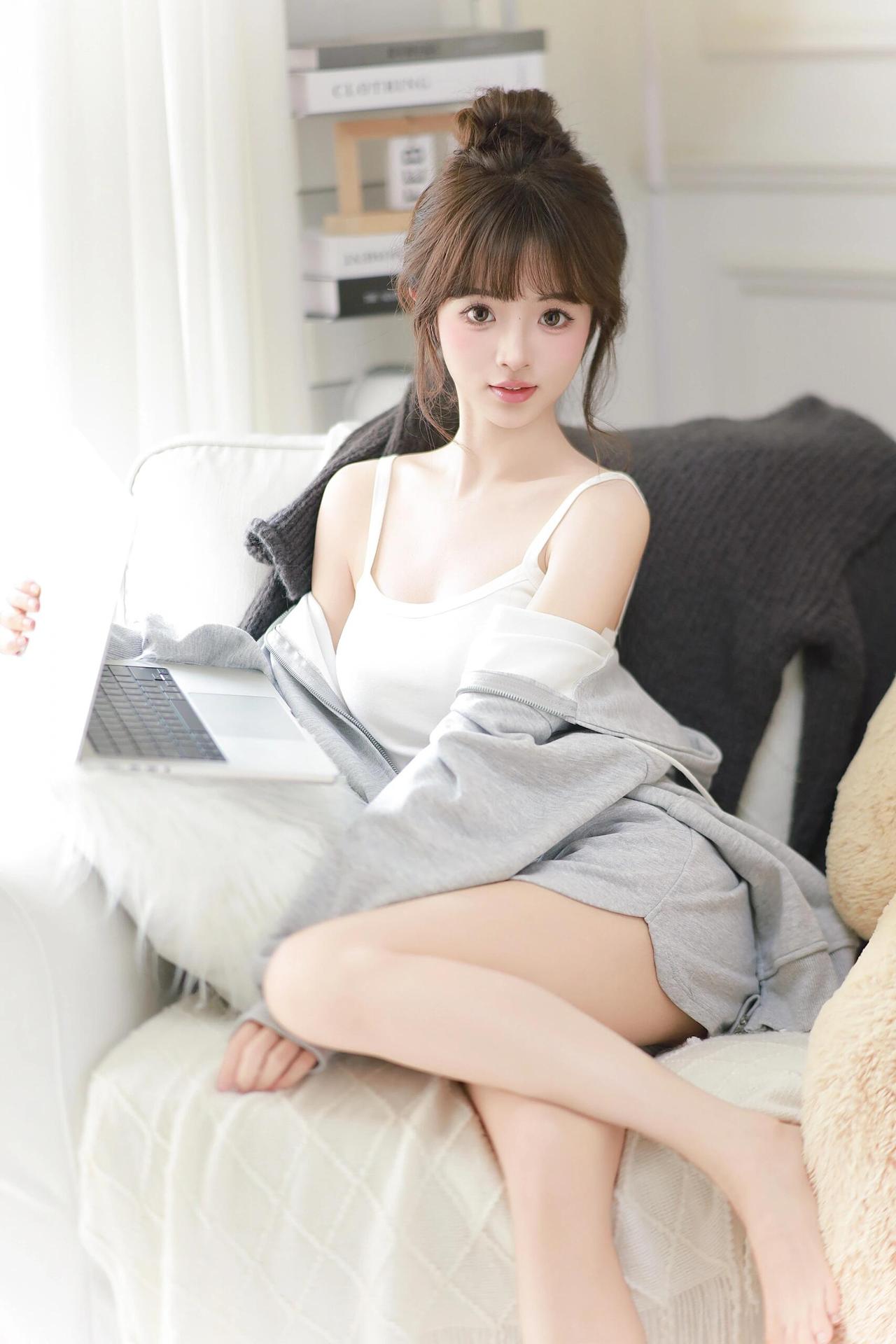 甜美的居家氛围感拍照写真（9.5分）