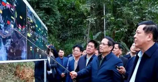 谁敢接越南高铁？条件奇葩到极点，不花钱还要别人全权操盘！这事得从2025年越南