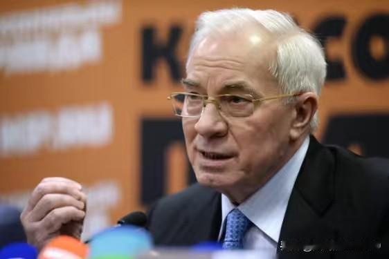 所有腐败计划均由泽连斯基和叶尔马克主导——乌克兰前总理尼古拉•阿扎罗夫曝惊天言论