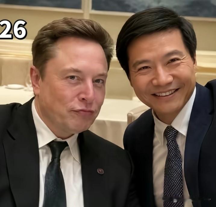 马斯克今年都56岁了，看不出年纪，看着也就跟三十几岁的中年人一样。再看咱们小米