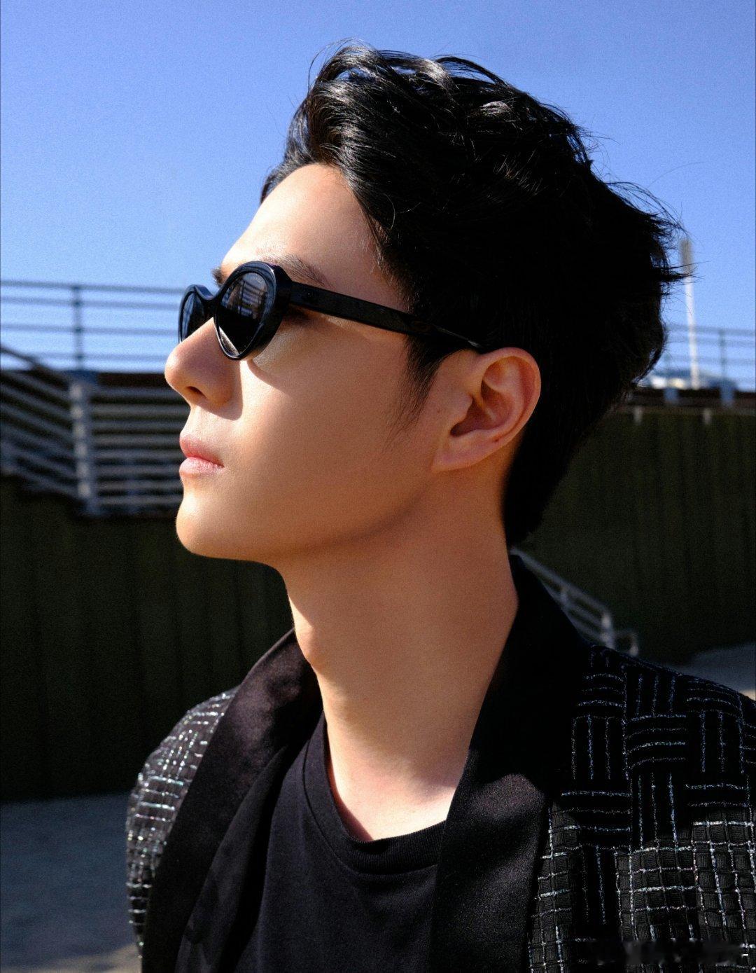 最喜欢的还是王一博这组图完全神来的