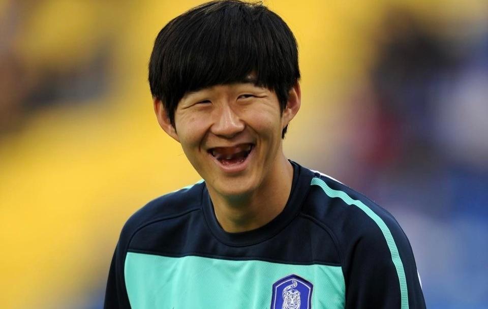 认不出孙兴慜？FIFA晒“今昔对比照”引热议近日，国际足联（FIFA）在社交