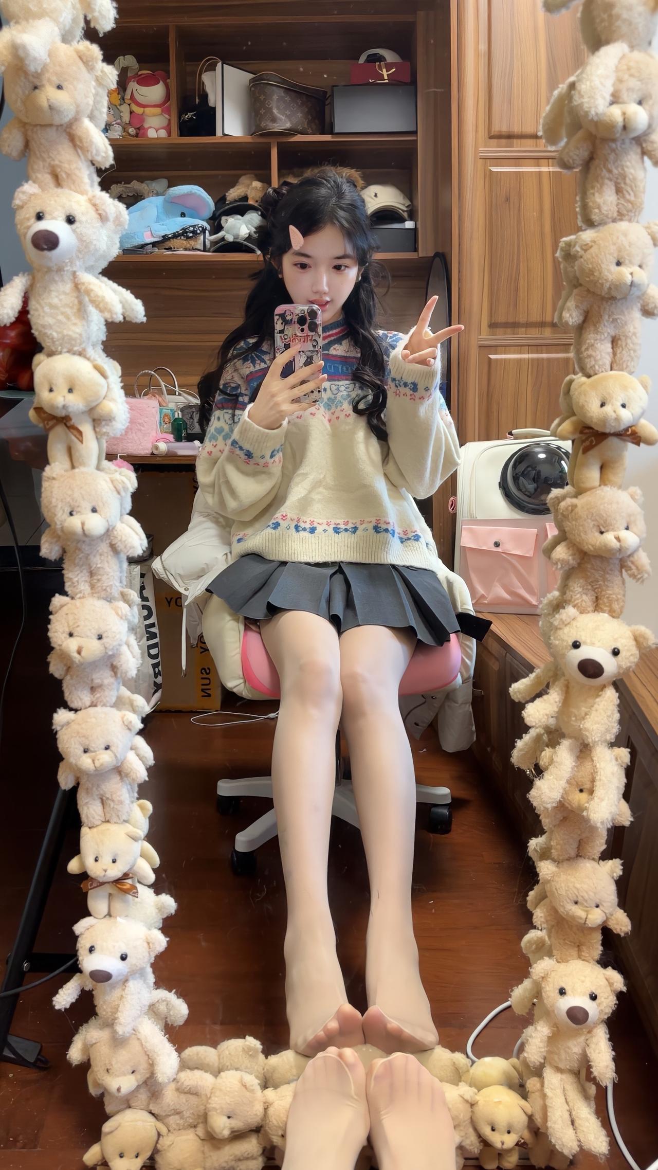 风吹银杏落满地