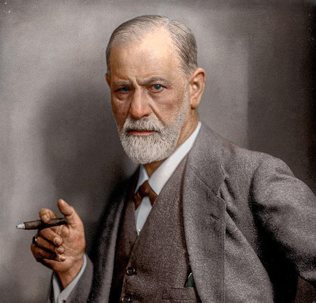 弗洛伊德在《文明及其不满》中写道：“你感到痛苦，某种程度上，正因为你是‘合格的社