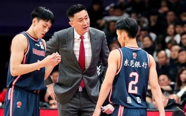 说实话！广东队休赛季只要明确两点定位，冲击第十二冠并不算难事:1.外援的引进