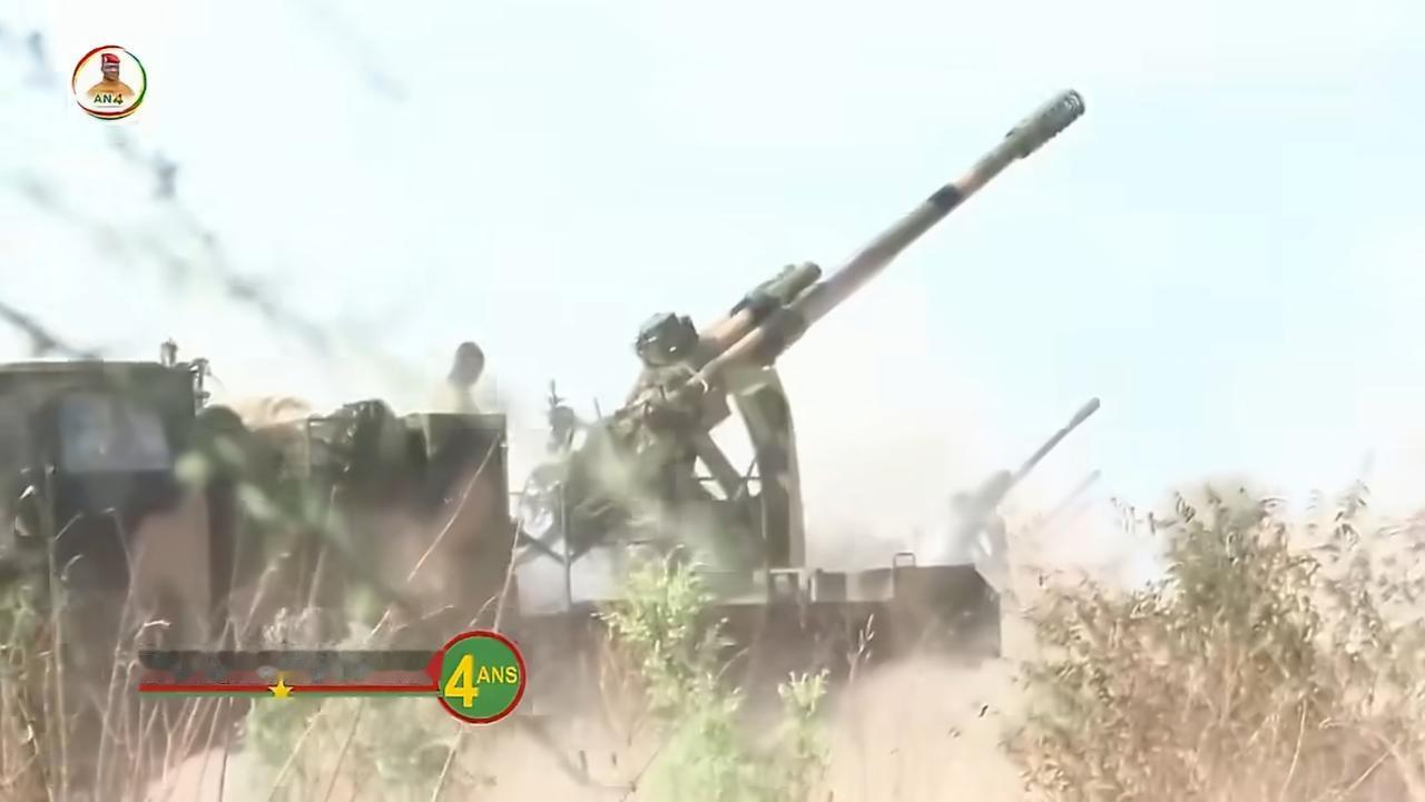 布基纳法索武装部队发布的视频显示，其炮兵部队已经是全中械，包括122毫米CS/S