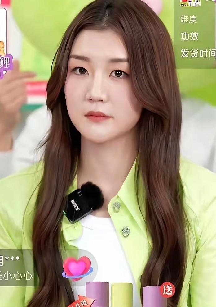 请不要将王楚钦和樊振东比较，也不要将孙颖莎和陈梦比较。谁的人生都是自己做主，谁