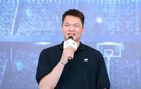 广东宏远，小陈总这次玩的狸猫换太子，这次迂回战术玩的高明。兜了一圈，目的不是针对
