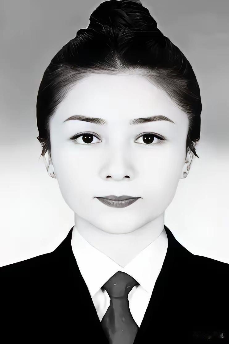 新疆和田女干部在抗洪救灾中牺牲一事，再次印证了李敖先生的话！大家有没有发现一