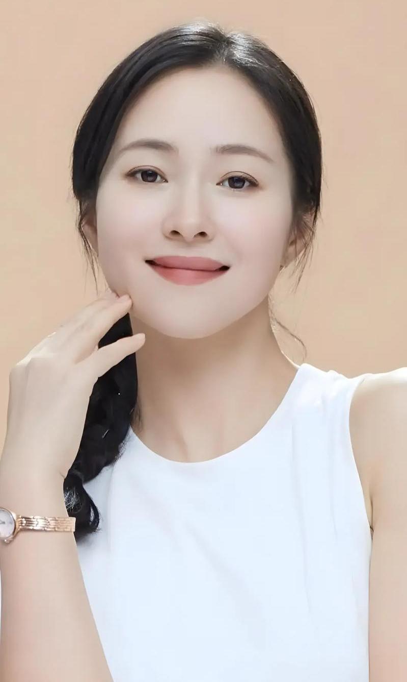 江一燕官宣离婚!从红毯恩爱到悄然离场,这段婚姻教会她最重要的事…《乘风202