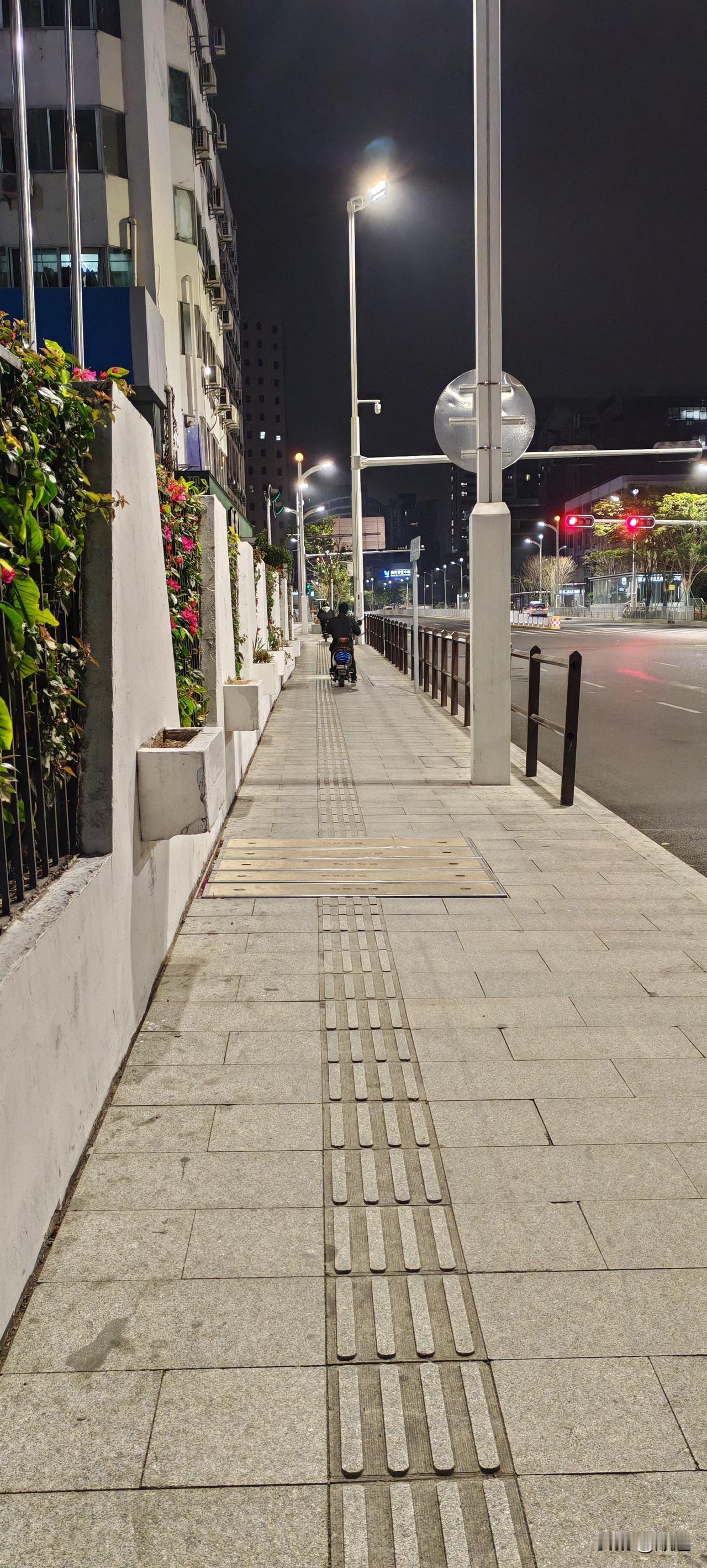 我发现了，两口子过不到一起，最后离了。有80%是因为有一方出轨了，10%是出轨