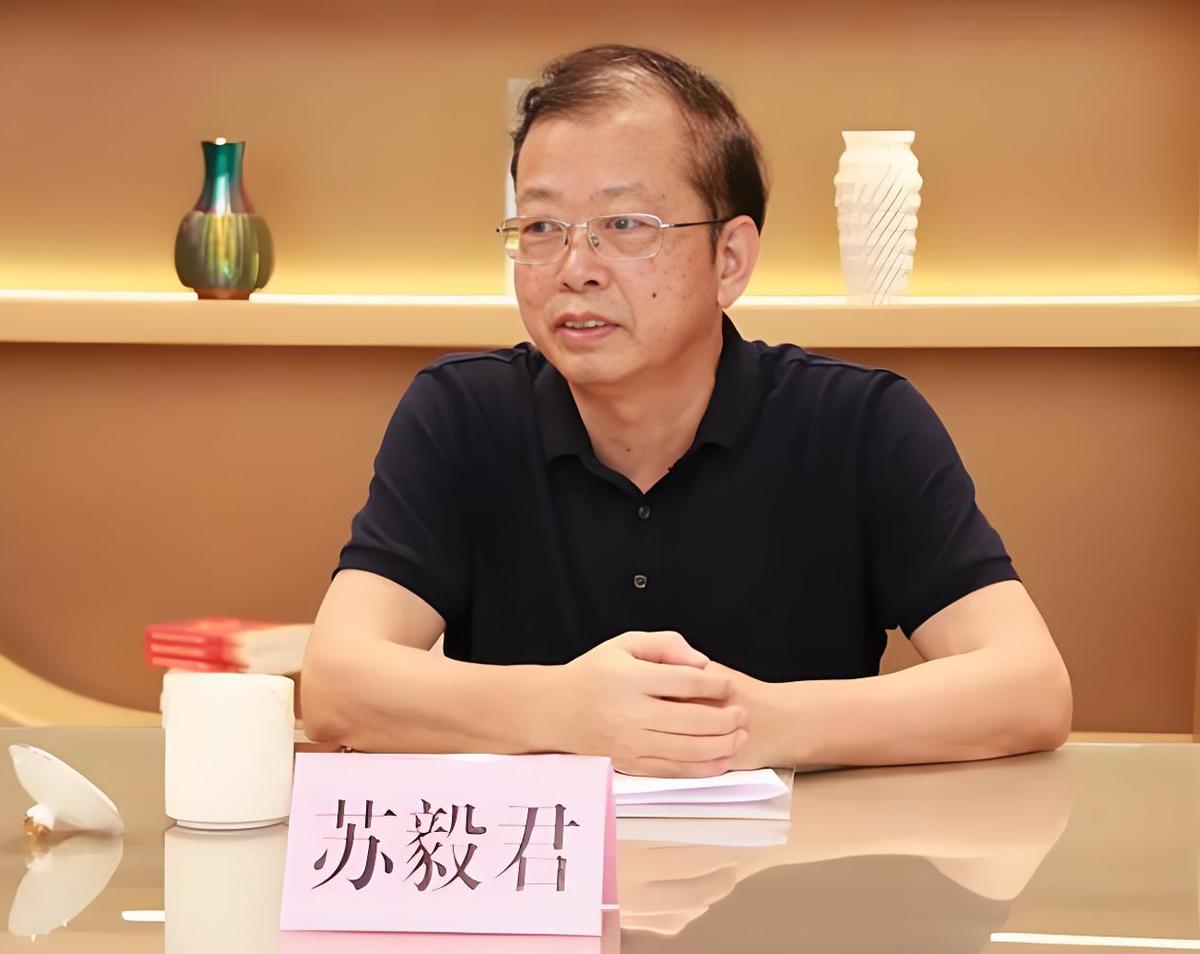 刚刚刷到福建省泉州市德化县的老苏没管住手下来了，他老家在德化县，在家乡工作了大半