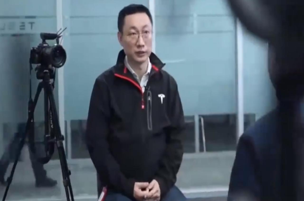 亿万富翁朱晓彤！特斯拉高管朱晓彤获超52万股期权，行权价435.8美元，到2