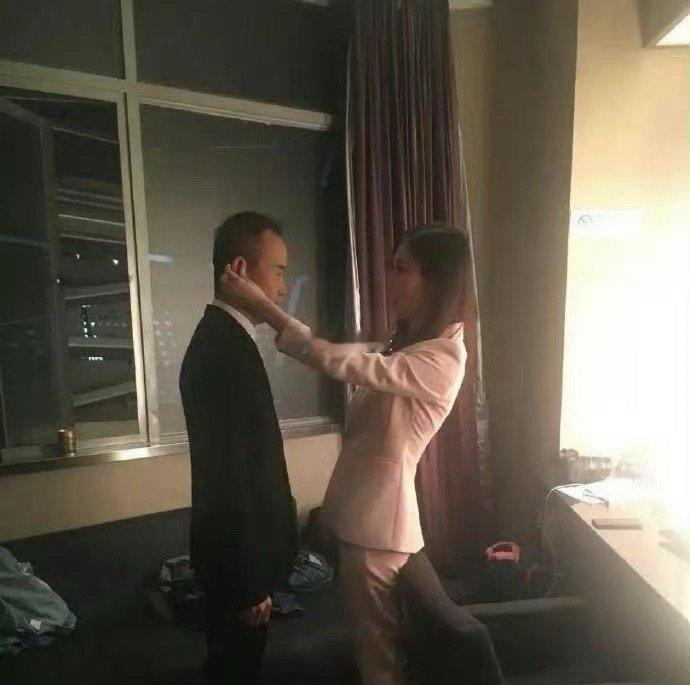 王石要的不是青春啊肉体啊什么的，他要的是情绪价值，而田朴珺在提供情绪价值上面那是