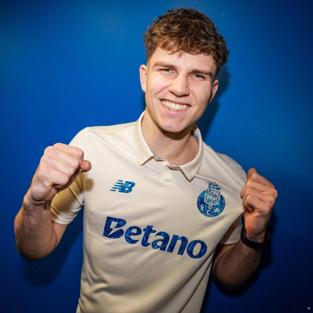 【波尔图签下小妖】17岁的雅盖隆边锋皮耶图谢夫斯基（OskarPietusze