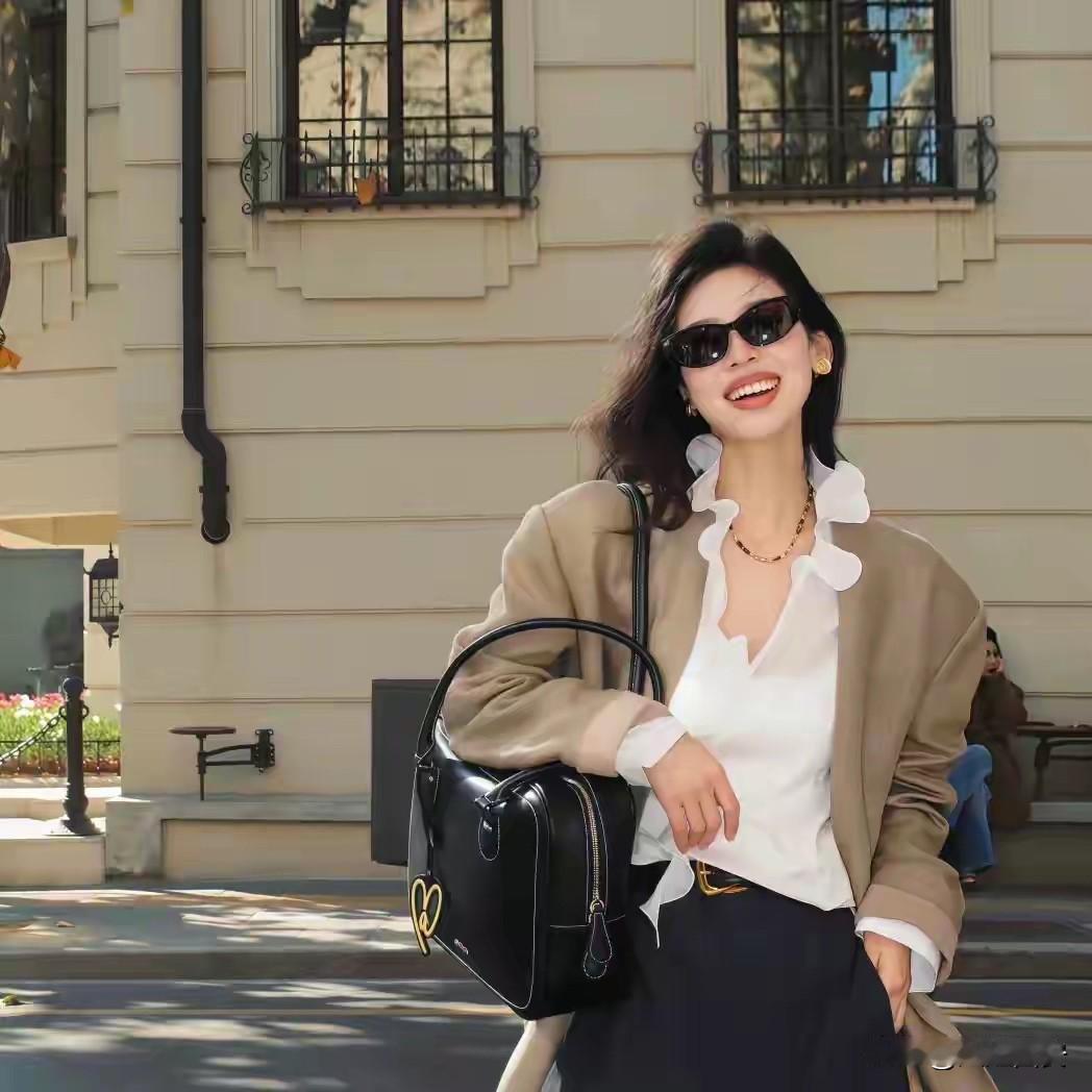 什么是人情世故？一、早上八点之前，晚上十一点后，没有什么特别重要的事情，