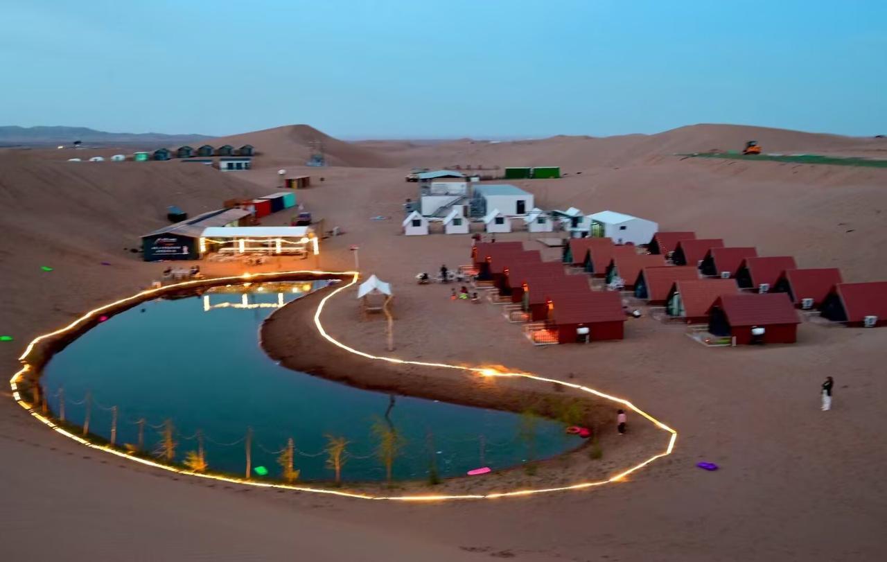 女到中年，只入自己的局，才是顶级清醒人到中年，终于活明白：不挤不属于自己的