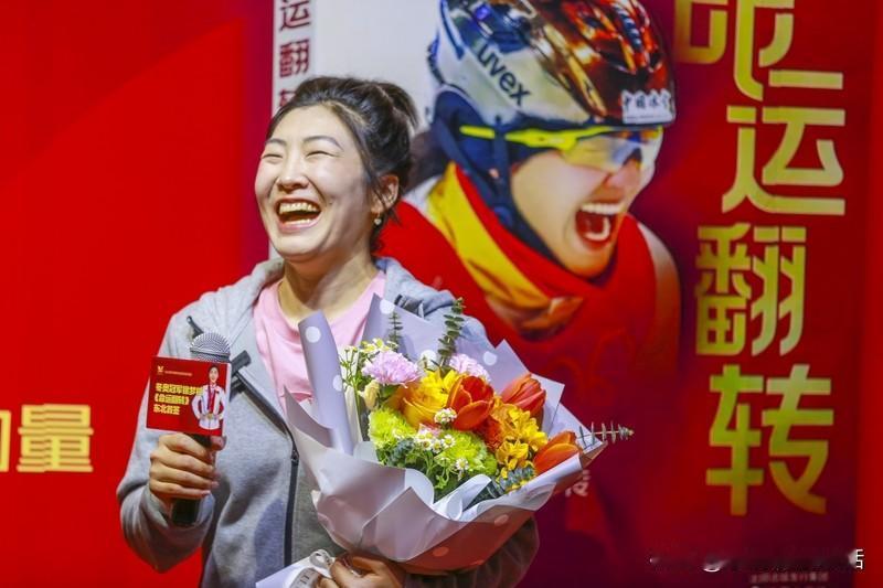 天呐！王心迪和徐梦桃这对夫妻太厉害了，在冬奥赛场双双摘金。“家人们谁懂，他俩一