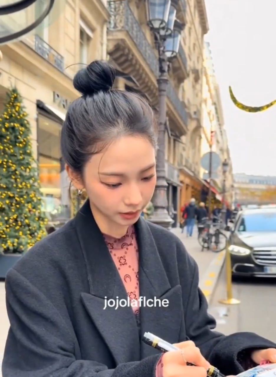 柳智敏和张元英偶遇怼脸谁赢了？