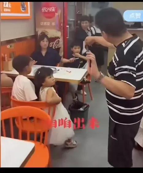 郑州这个面馆老板，已经三次上社会新闻了。根据网友爆料，此人可以说是“恶人先告状