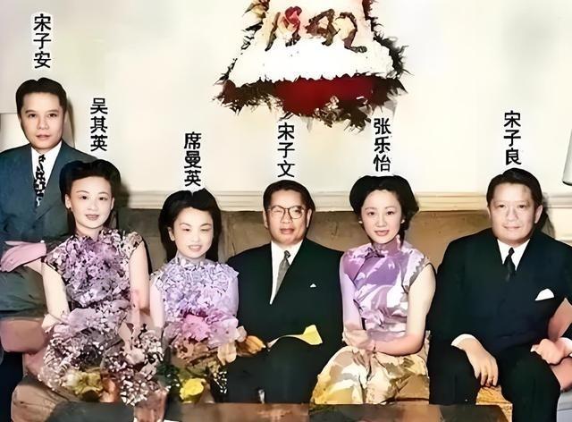 宋氏三兄弟的黑历史。宋子文从美国留学回来，最早看上的是盛家七小姐盛爱颐。但是盛母