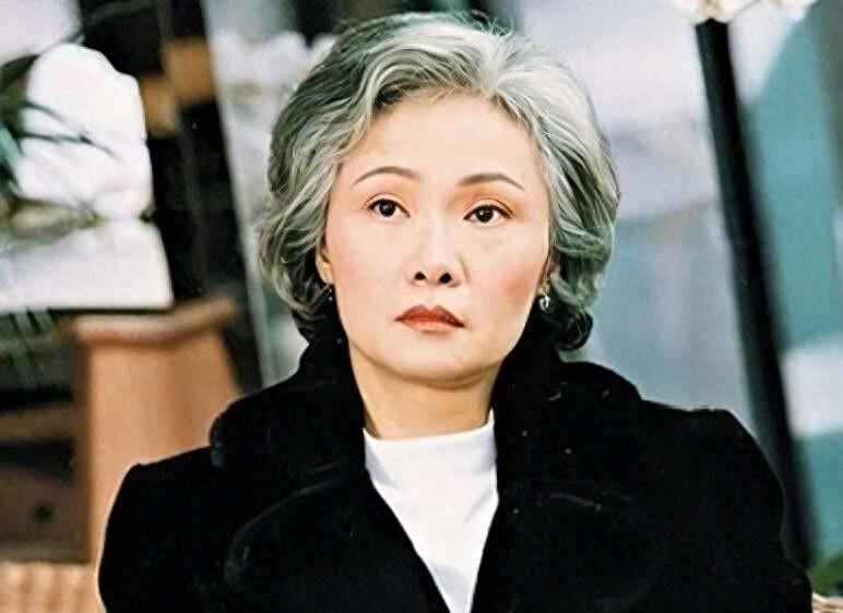 【TVB老戏骨确诊胰腺癌，需长期住院治疗，老公想不开跳楼身亡】多家港媒报道，6月