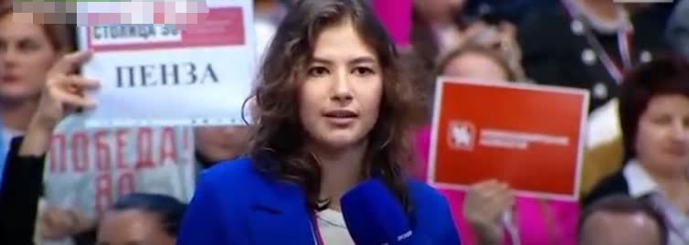 女记者质问普京：俄罗斯的色情网站这么泛滥，为何不管管？不料，普京一席话让全场沸腾