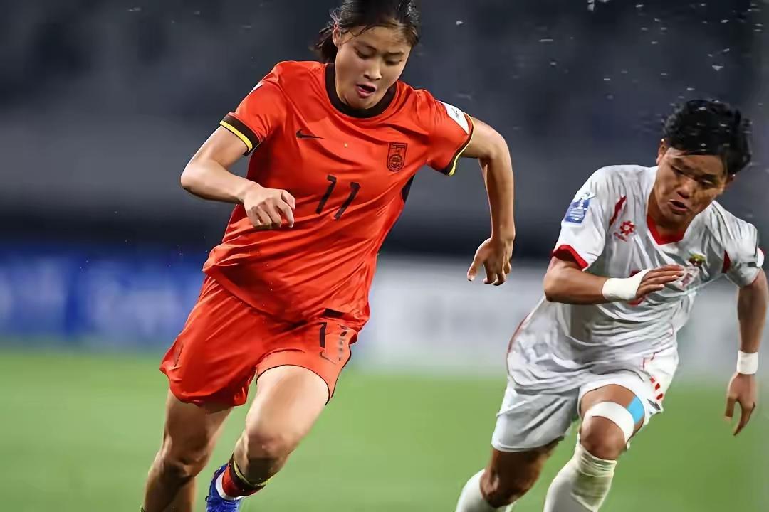 中国U17女足难道要上演让2追3吗？中国U17踢得太好啦！上半场朝鲜U17女足5