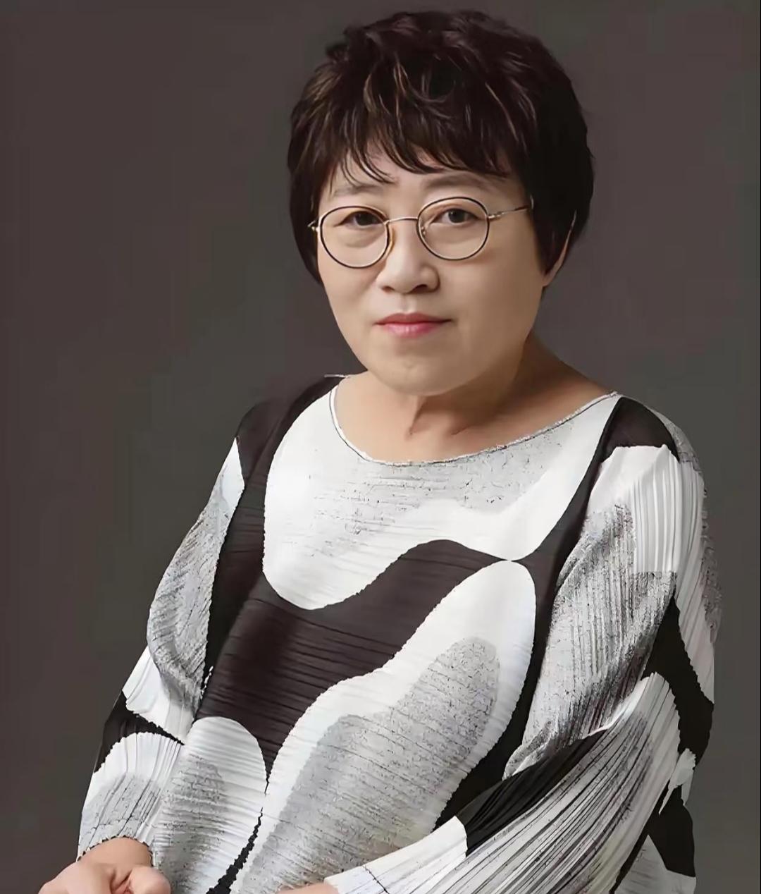 性学专家李银河曾说：“世上最危险的关系，就是夫妻关系，其它的都好说，一旦没了夫妻