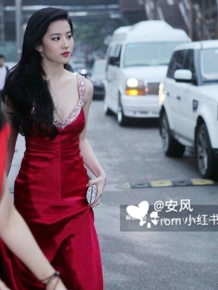 刘亦菲经典侧脸图
