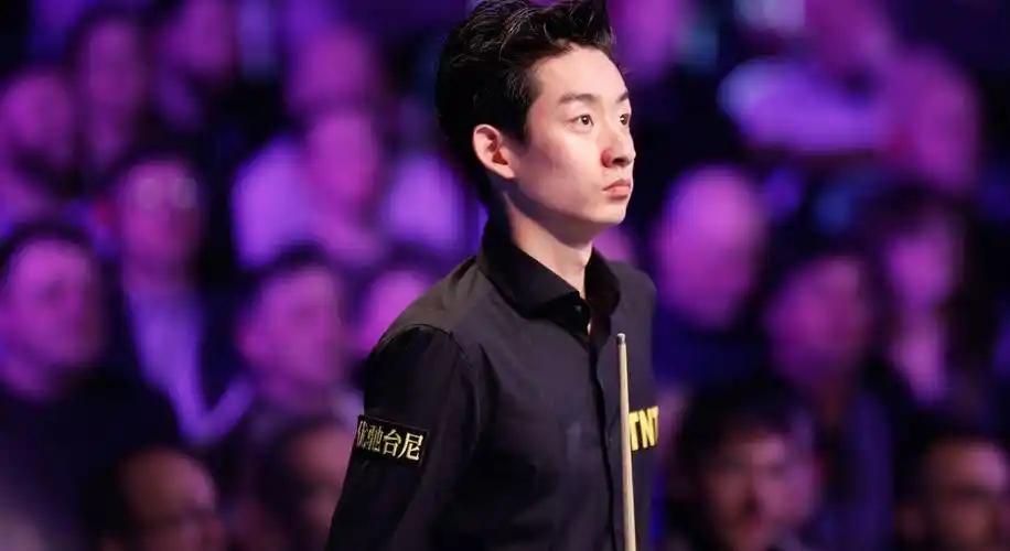 吴宜泽和马克·塞尔比最新赛况（2026年斯诺克世界锦标赛1/8决赛第一阶段）