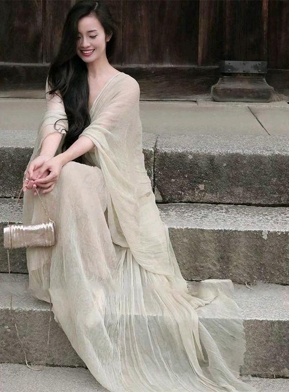 优雅古风裙飘逸，笑靥如花韵味足。人像摄影如何拍摄本性的美