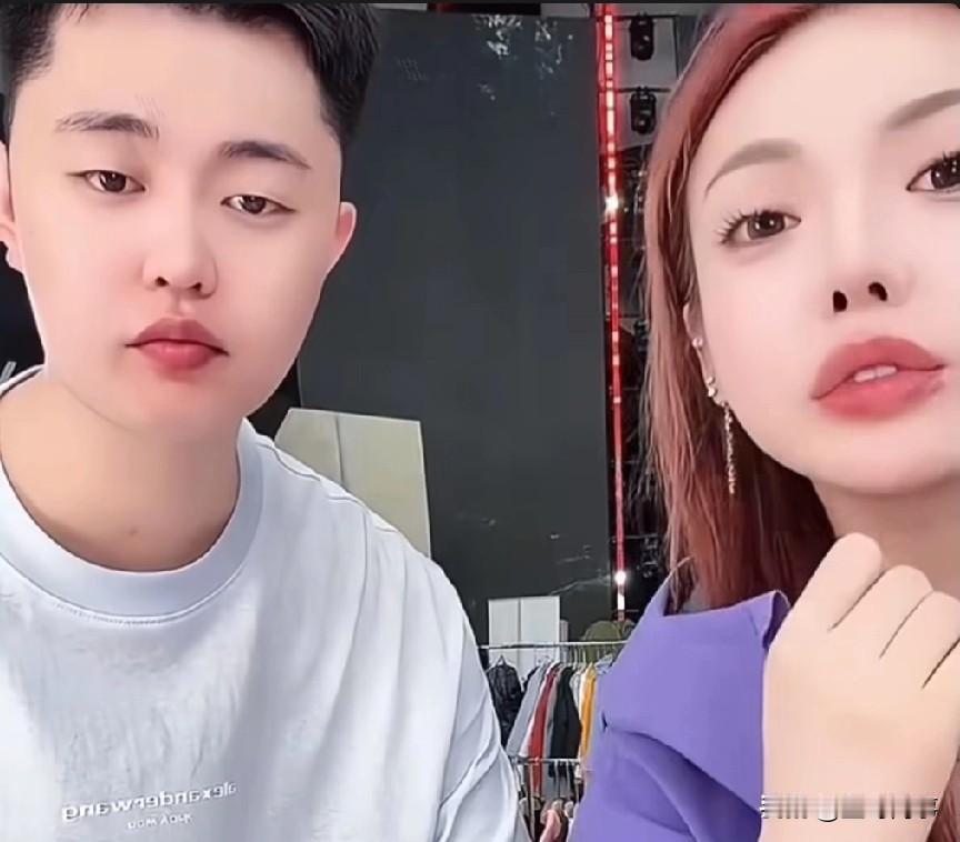 蛋蛋直言巴扎黑比她心还大，我问他合体直播怕不怕有节奏，他说我就怕没节奏，让暴风雨
