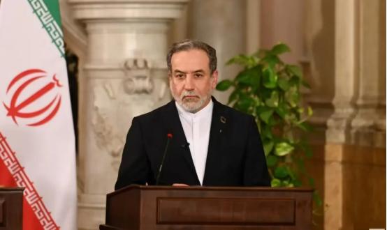 3月7日，伊朗驻世界各地的大使和外交使团团长一起发表声明，强烈谴责美国和以色列对